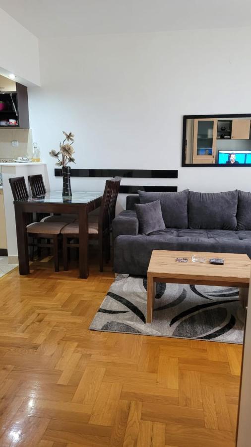 Apartament Apartman Ema Valjevo Zewnętrze zdjęcie