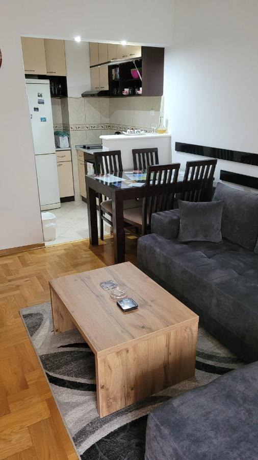 Apartament Apartman Ema Valjevo Zewnętrze zdjęcie