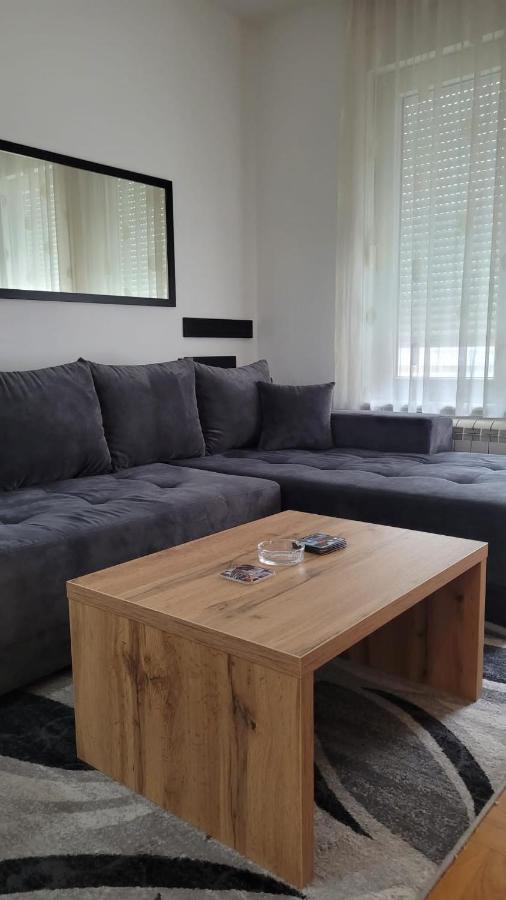 Apartament Apartman Ema Valjevo Zewnętrze zdjęcie