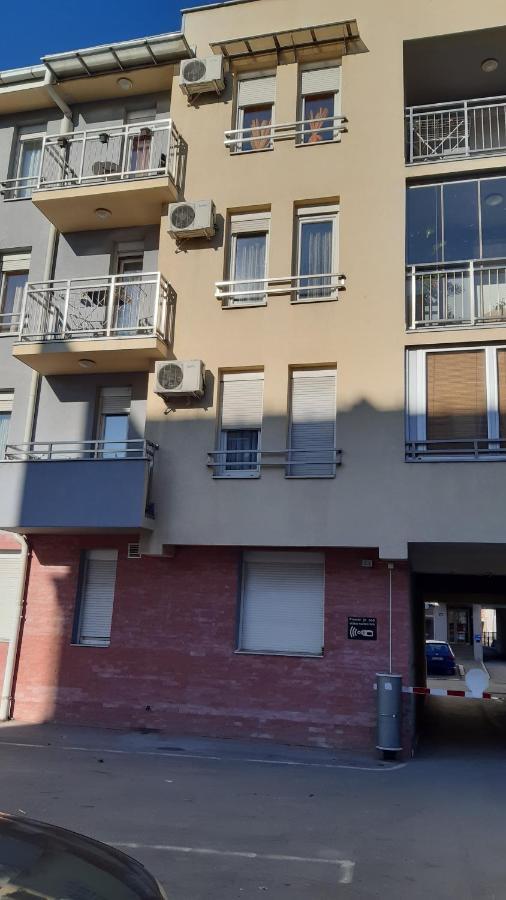 Apartament Apartman Ema Valjevo Zewnętrze zdjęcie